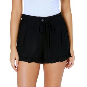 Aritzia Wilfred Black Cuffed Shorts Size 4 Casual Summer Essential